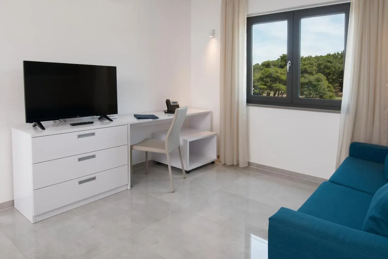 Aparthotel Punta Blu - Pool & Spa
