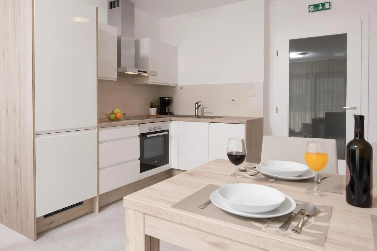 Aparthotel Punta Blu - Pool & Spa Premantura